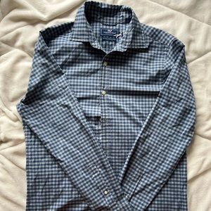 Men’s Vineyard vines button down, S